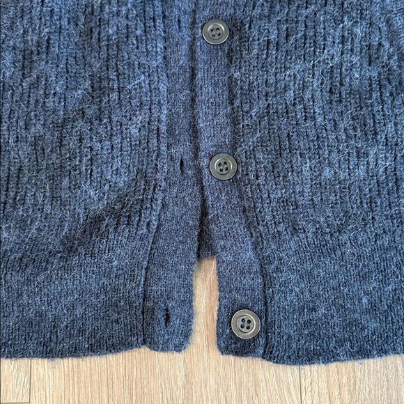 FREE PEOPLE WOOL AND ALPACA BLEND CARDIGAN SWEATER NAVY SIZE SMALL - Picture 3 of 6
